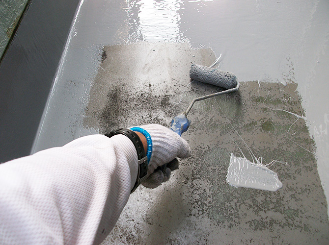 床部分のウレタン防水材塗布