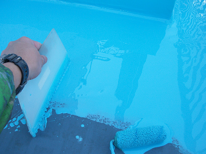 床部分のウレタン防水材の塗布