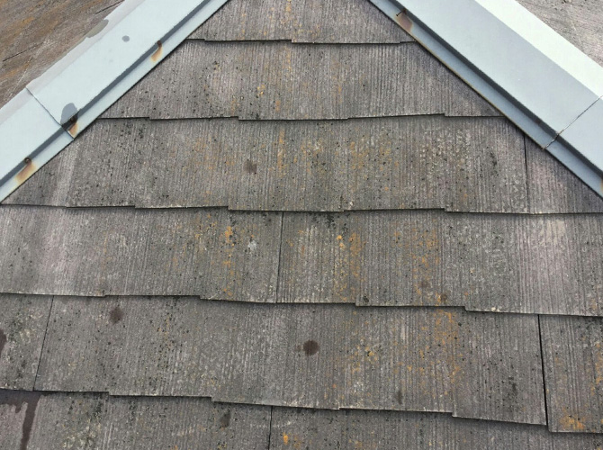 屋根塗装の施工前の状態