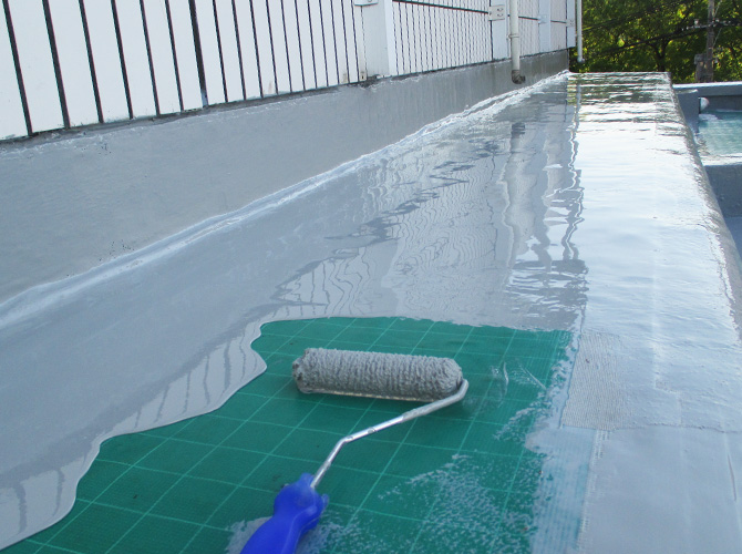 床面の防水材の塗布