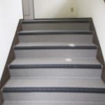 草加市Aアパートの共用部長尺シート工事 – 階段・廊下の床リフォーム