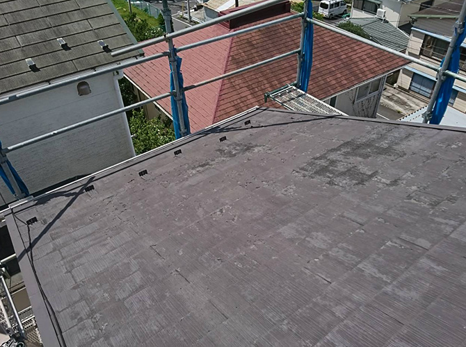 屋根カバー工法の施工前