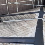 荒川区S様邸の棟板金張り替えリフォーム – 台風対策の屋根板金交換工事